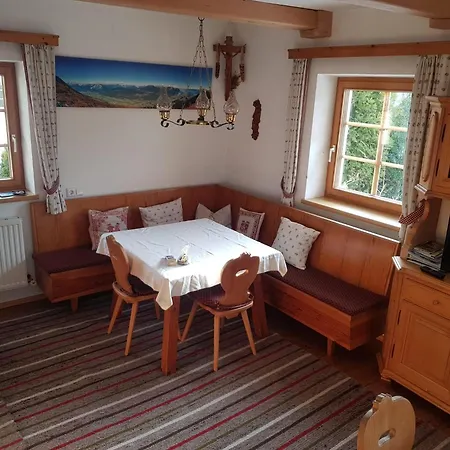 Hauspircher Apartamento *